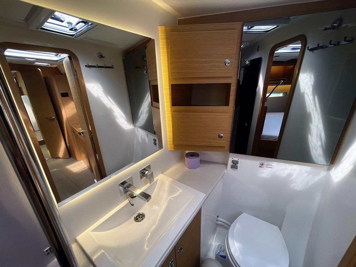 Dufour 56 Exclusive, Alpina | Yacht Charter Croatia