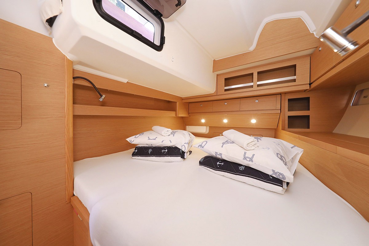 Dufour 56 Exclusive, Amalia | Yacht Charter Croatia