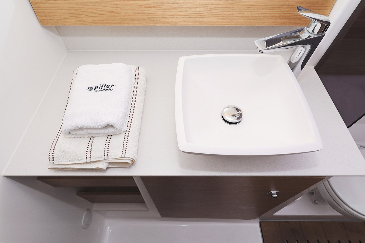 Dufour 56 Exclusive, Amalia | Yacht Charter Croatia