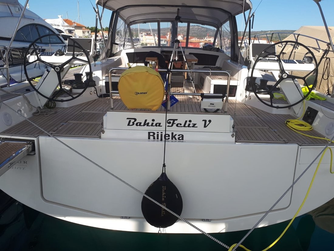 Dufour Exclusive 63, Bahia Feliz V | Yacht Charter Croatia