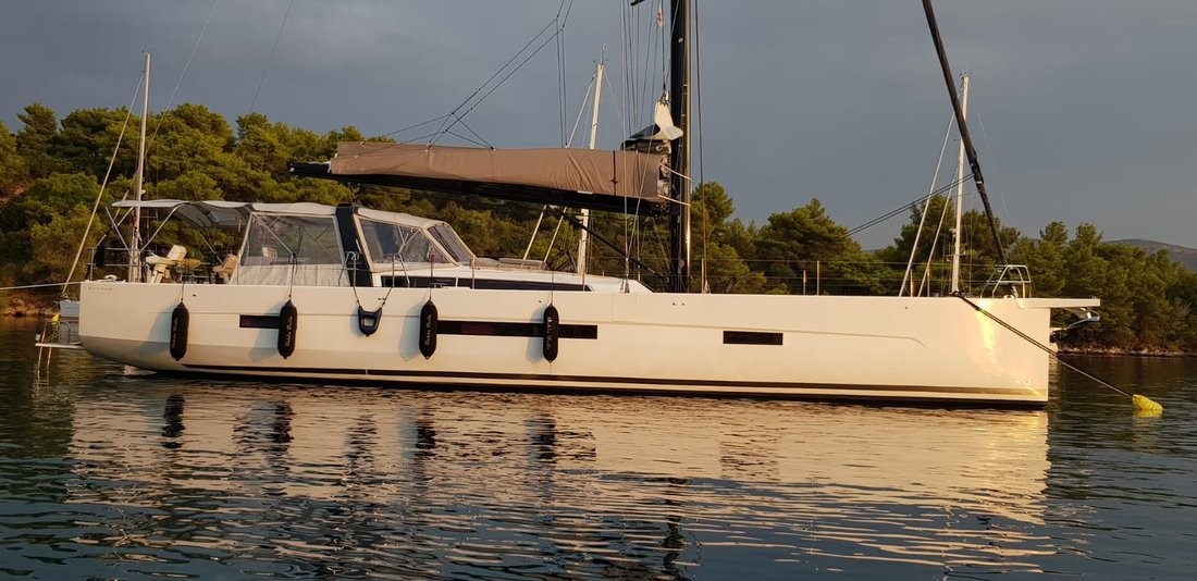 Dufour Exclusive 63, Bahia Feliz V | Yacht Charter Croatia