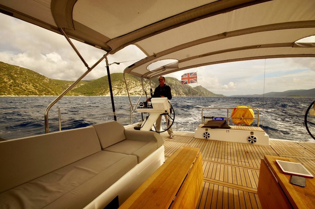 Dufour Exclusive 63, Bahia Feliz V | Yacht Charter Croatia