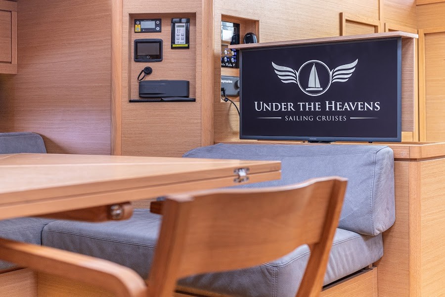 Dufour Exclusive 63, Bahia Feliz V | Yacht Charter Croatia