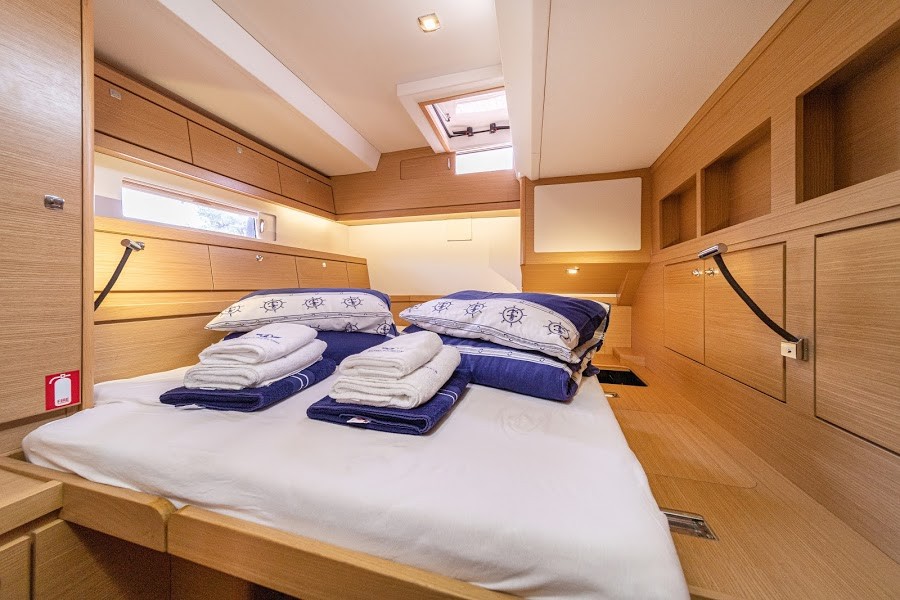 Dufour Exclusive 63, Bahia Feliz V | Yacht Charter Croatia