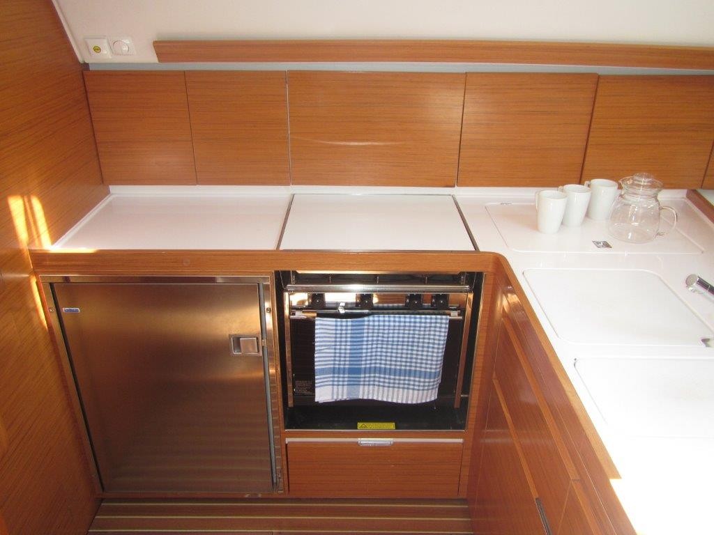 Elan 444 Impression, Elixir | Yacht Charter Croatia