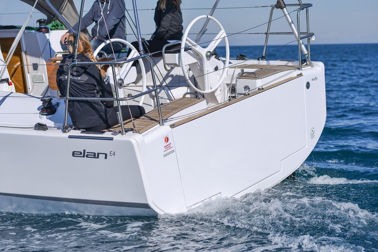 Elan E4, Alisa | Yacht Charter Croatia
