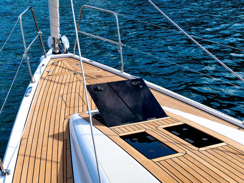 Elan E5, Lina | Yacht Charter Croatia