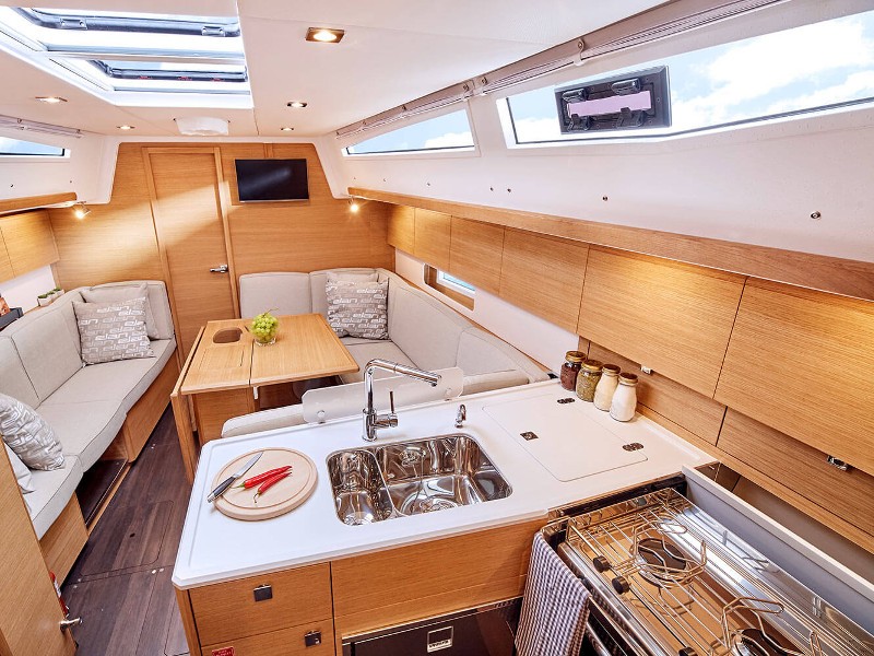 Elan E5, Lina | Yacht Charter Croatia