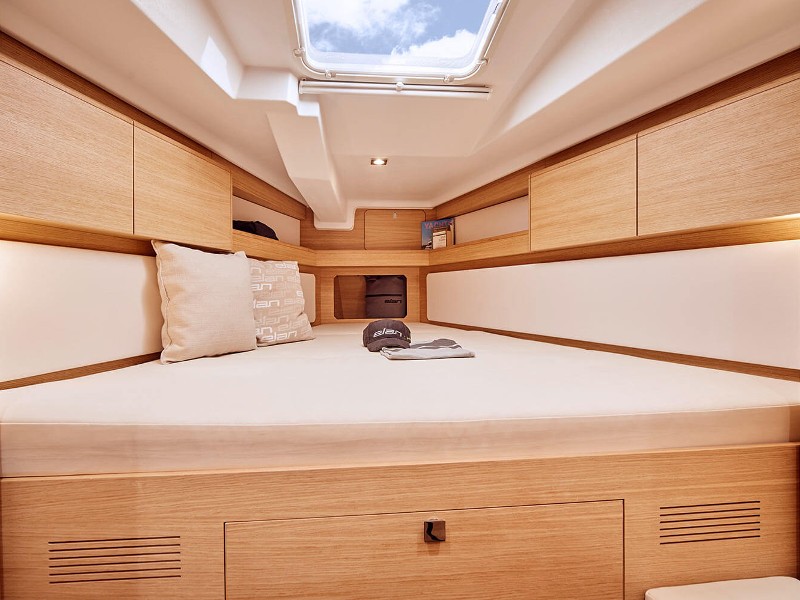 Elan E5, Lina | Yacht Charter Croatia