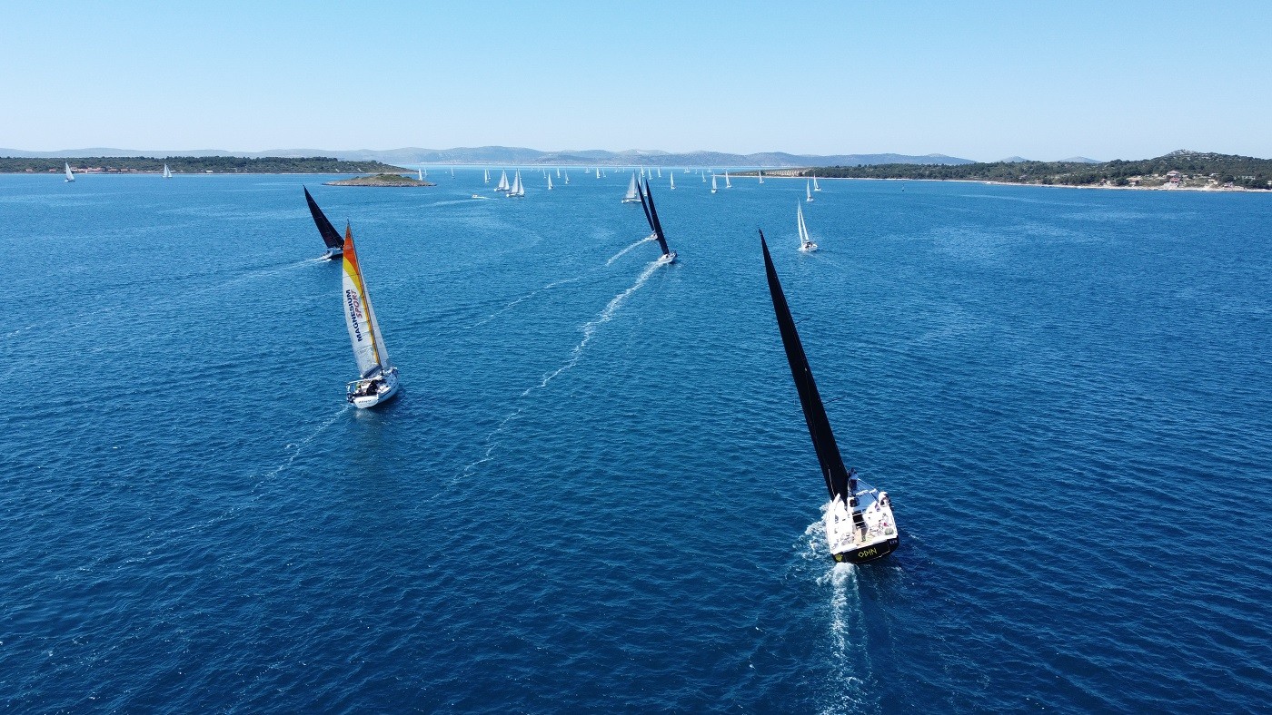 Elan E6, Odin | Yacht Charter Croatia