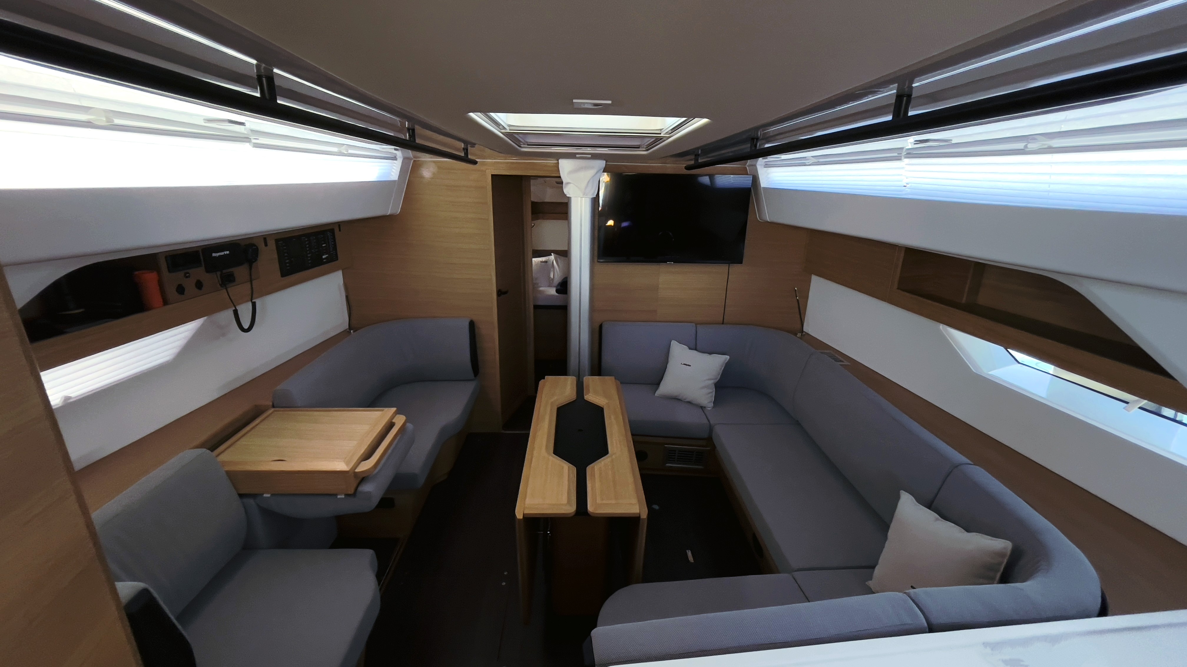 Elan E6, Odin | Yachtcharter Kroatien
