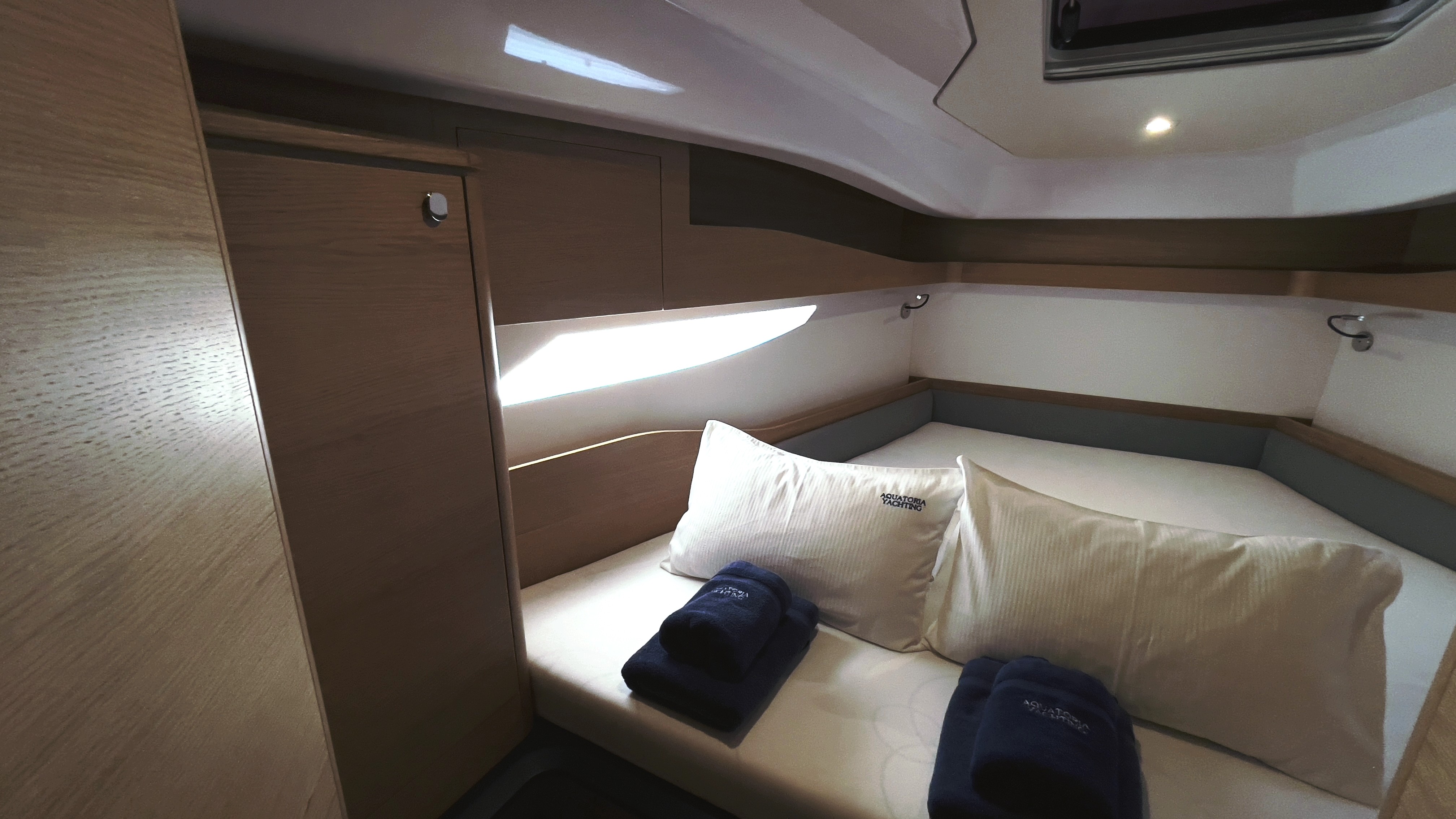 Elan E6, Odin | Yachtcharter Kroatien