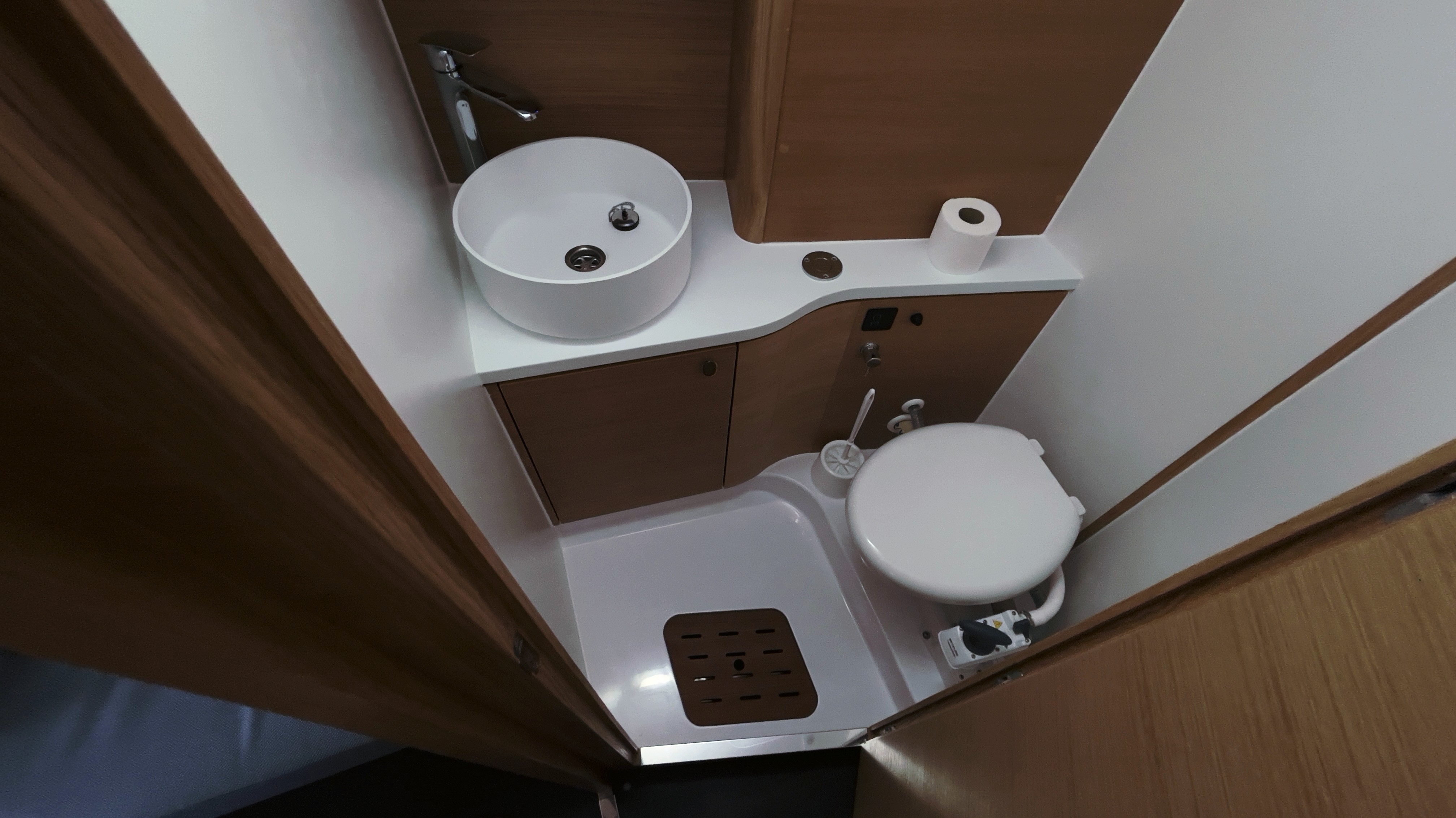 Elan E6, Odin | Yachtcharter Kroatien