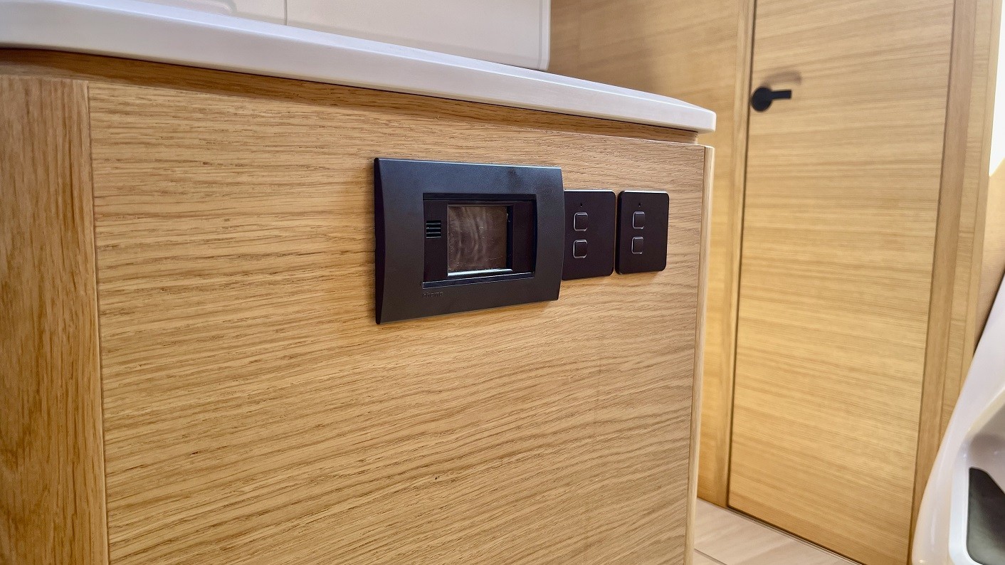 Elan E6, Loki | Yacht Charter Croatia