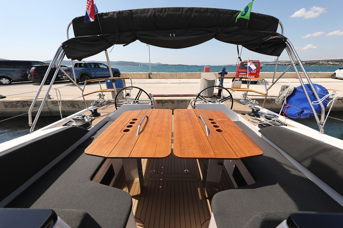 Elan GT6, Revolution | Yacht Charter Croatia