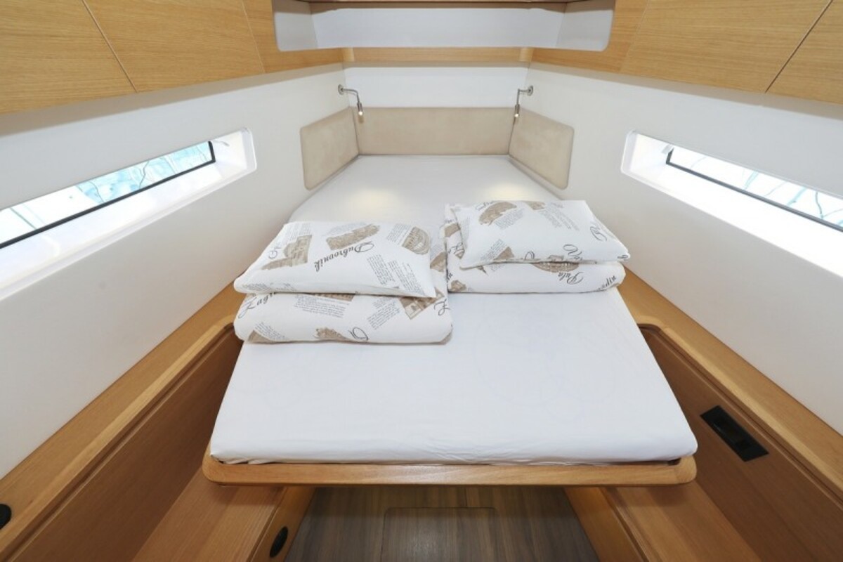 Elan GT6, Revolution | Yacht Charter Croatia
