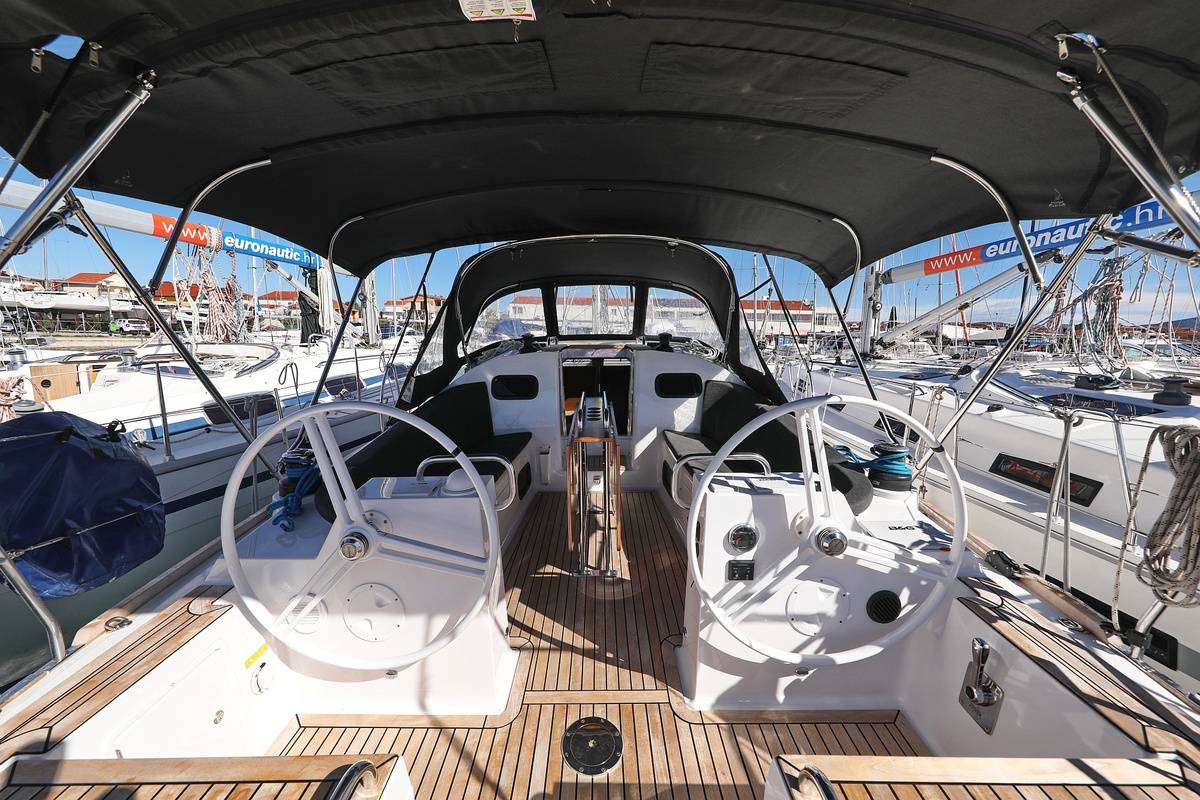 Elan Impression 40.1, Eliana | Yacht Charter Croatia