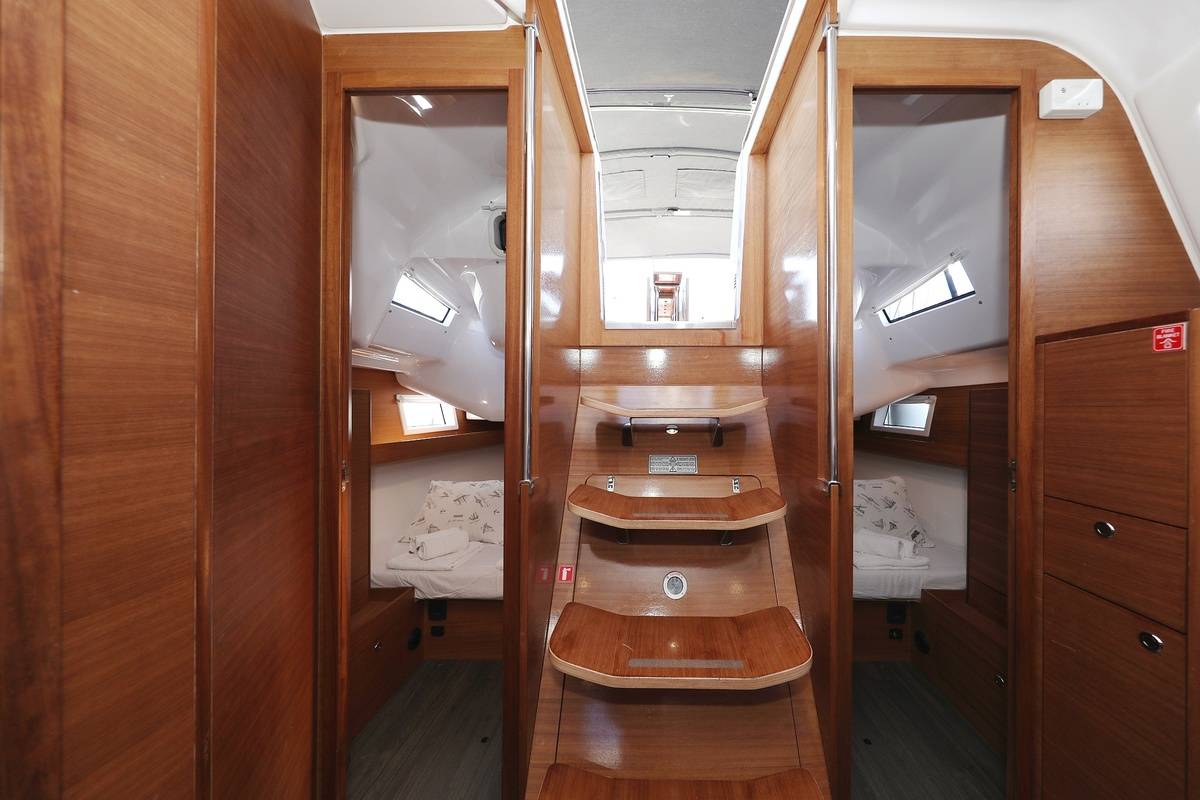 Elan Impression 40.1, Eliana | Yacht Charter Croatia