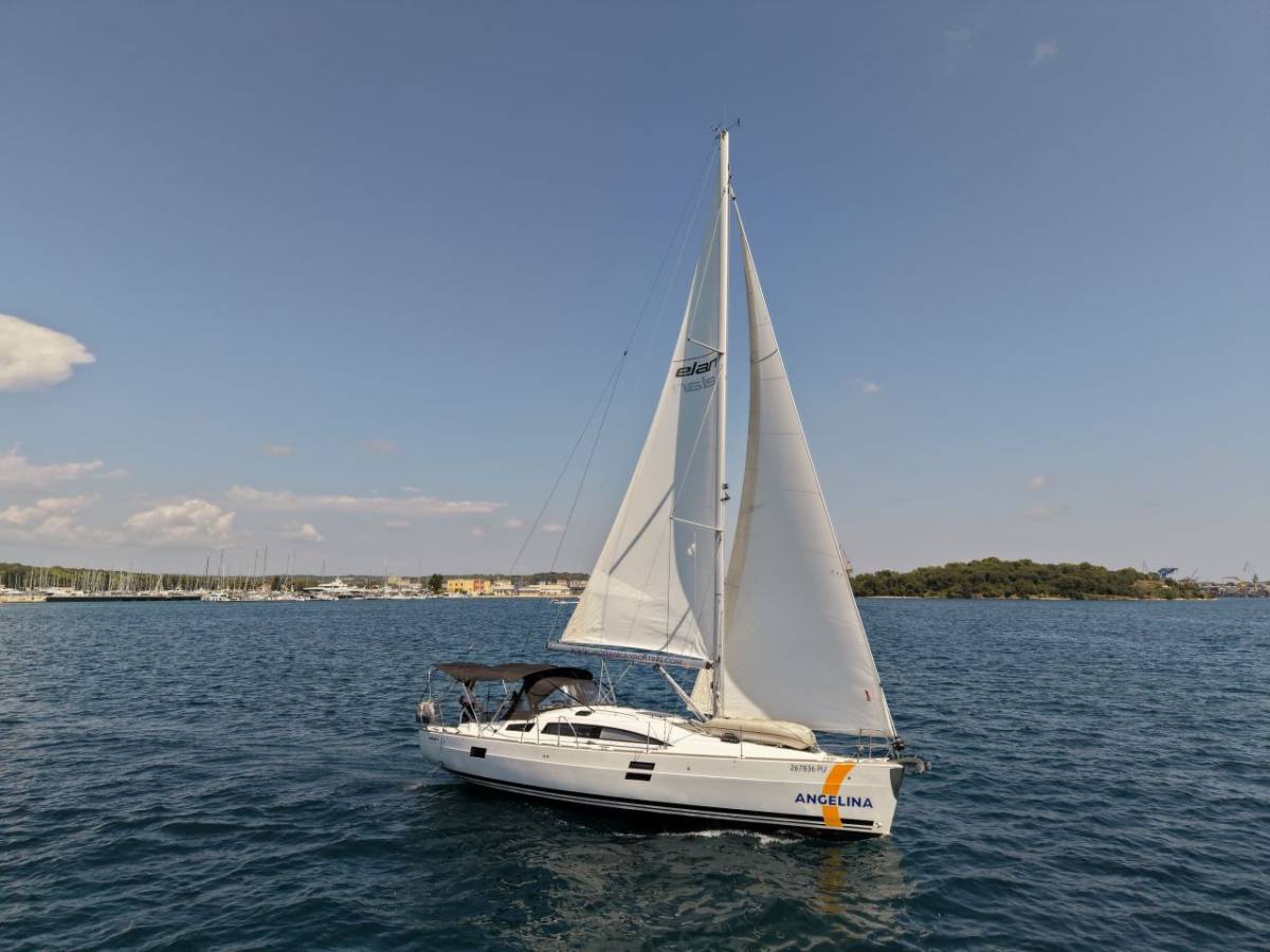 Elan Impression 40.1, Blu | Yachtcharter Kroatien