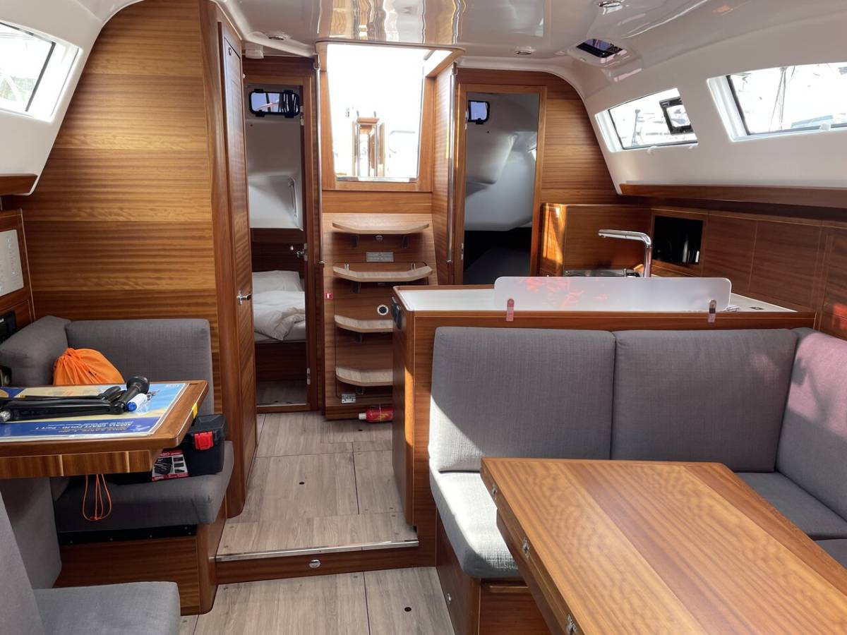 Elan Impression 40.1, Blu | Yachtcharter Kroatien
