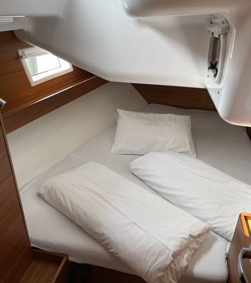 Elan Impression 40.1, Blu | Yachtcharter Kroatien