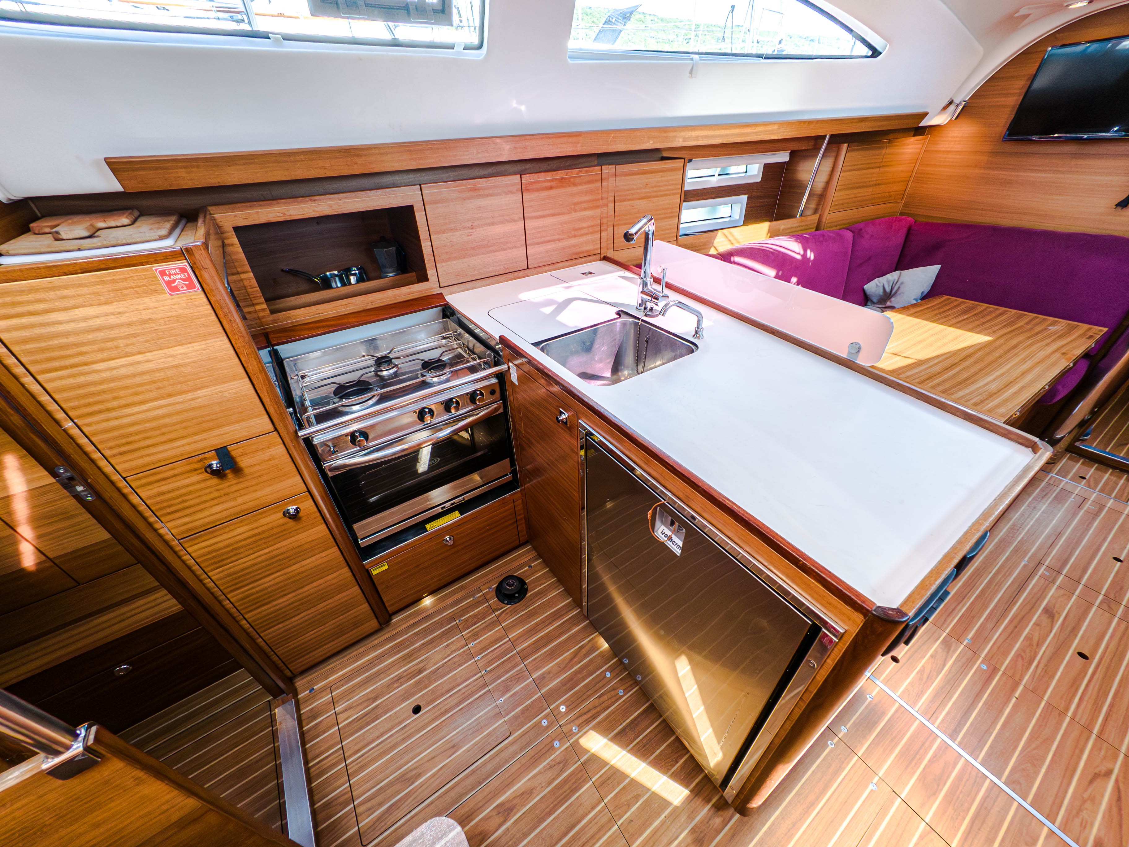 Elan Impression 40.1, Tamikaya | Yachtcharter Kroatien