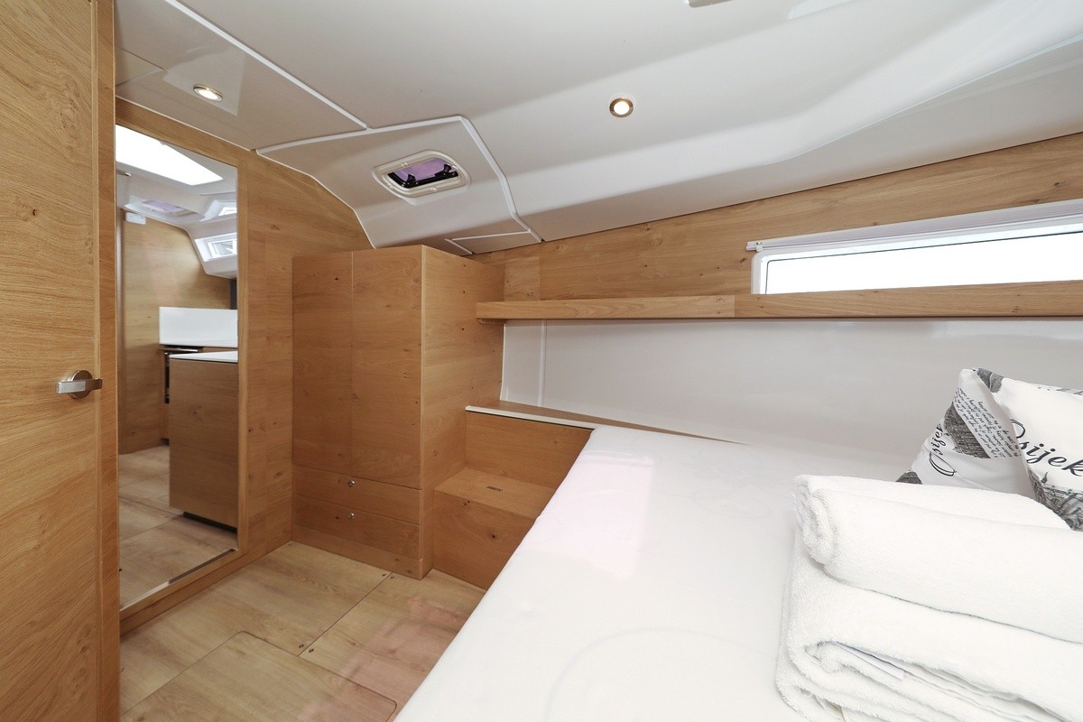 Elan Impression 45, Starlight | Yacht Charter Croatia
