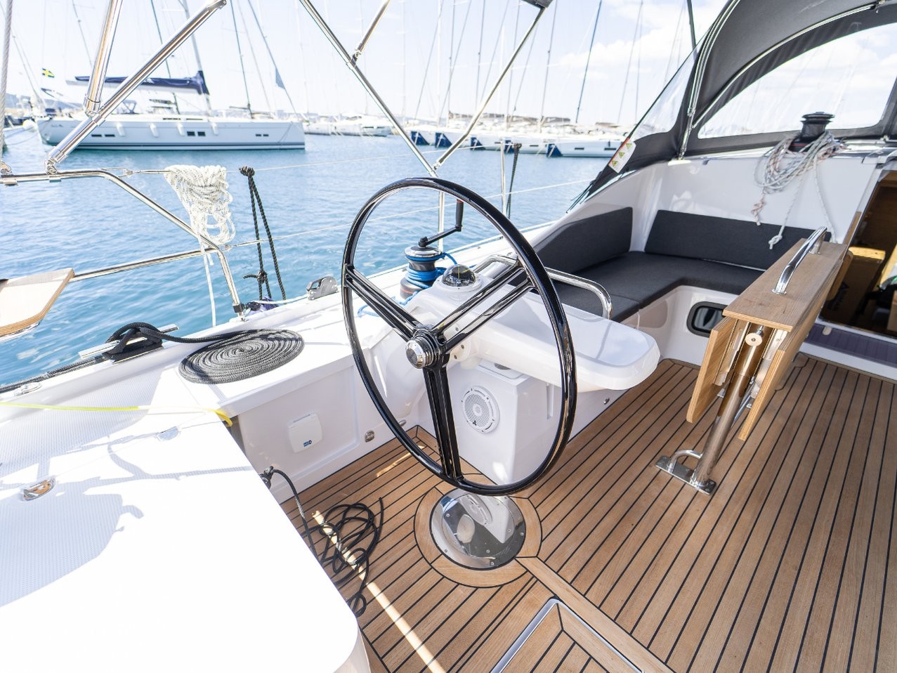 Elan Impression 45, Trinity | Noleggio di Yacht Croazia