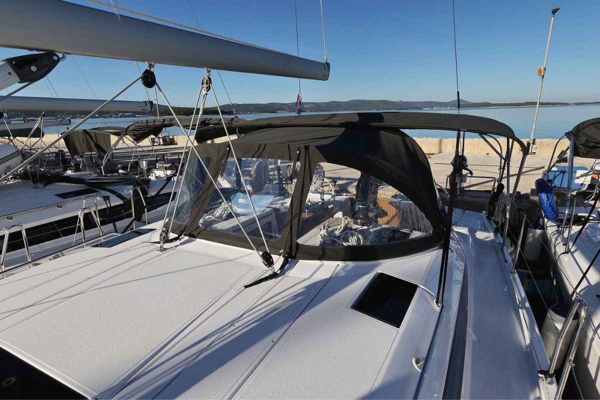 Elan Impression 45, Scarlett | Yacht Charter Croatia