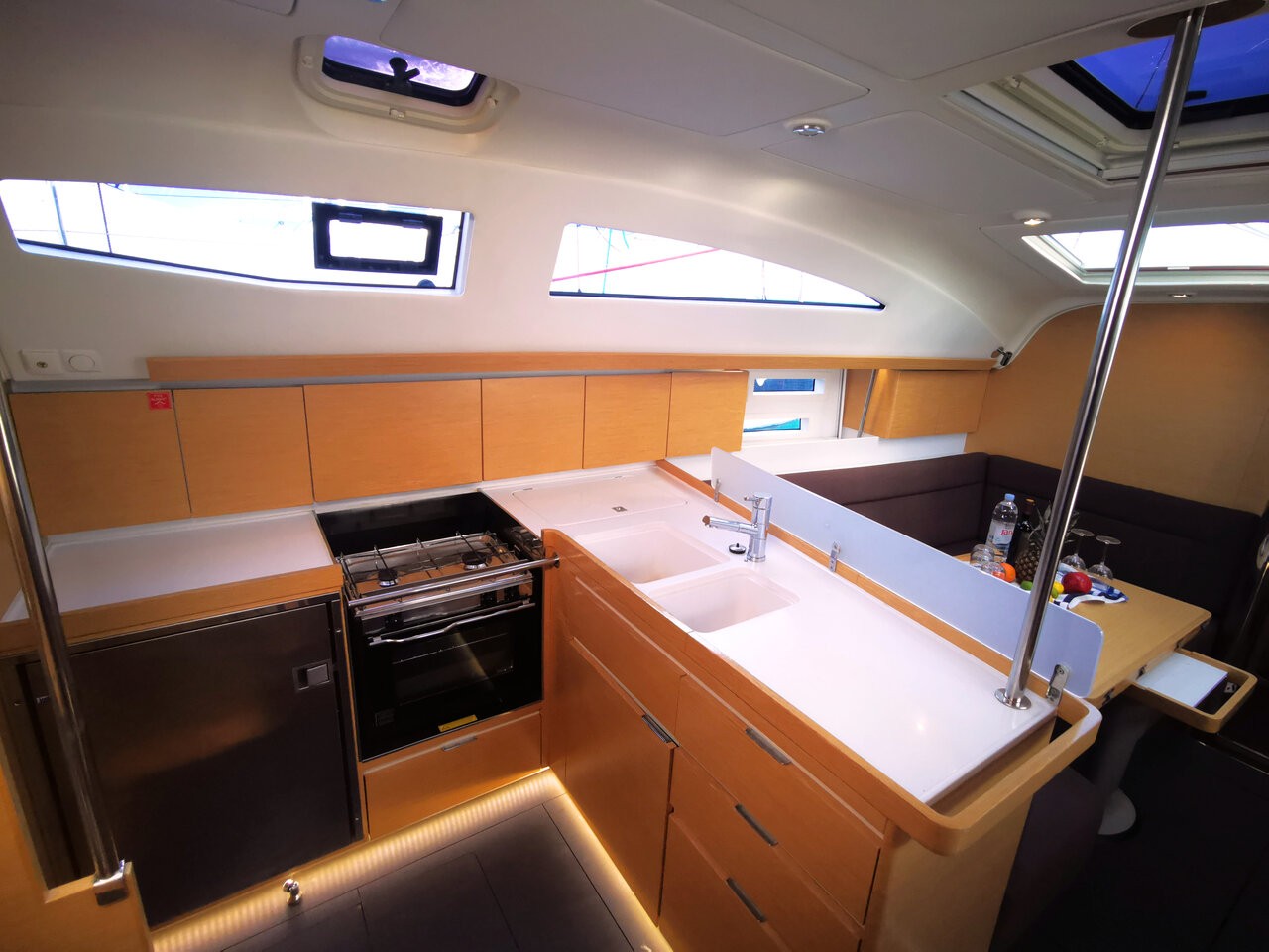 Elan Impression 45, Baby Boo | Yacht Charter Croatia