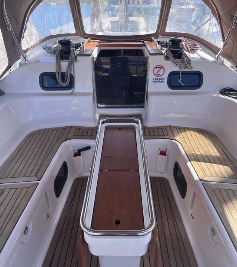 Elan Impression 45, Knotty Buoy | Yacht Charter Croatia