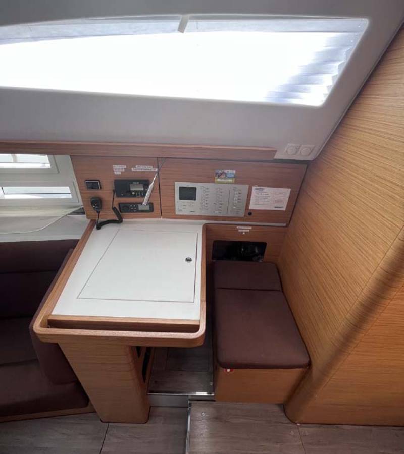 Elan Impression 45, Knotty Buoy | Yacht Charter Croatia