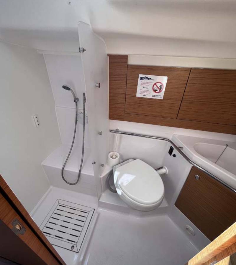 Elan Impression 45, Knotty Buoy | Yacht Charter Croatia