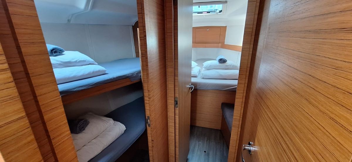 Elan Impression 45, Lasta | Yacht Charter Croatia