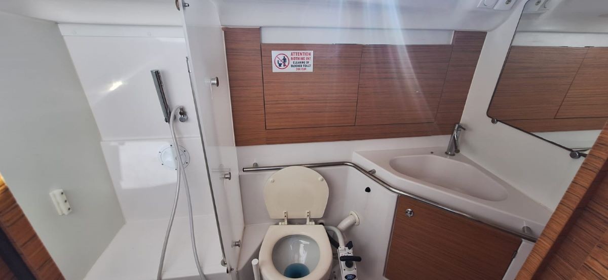 Elan Impression 45, Lasta | Yacht Charter Croatia