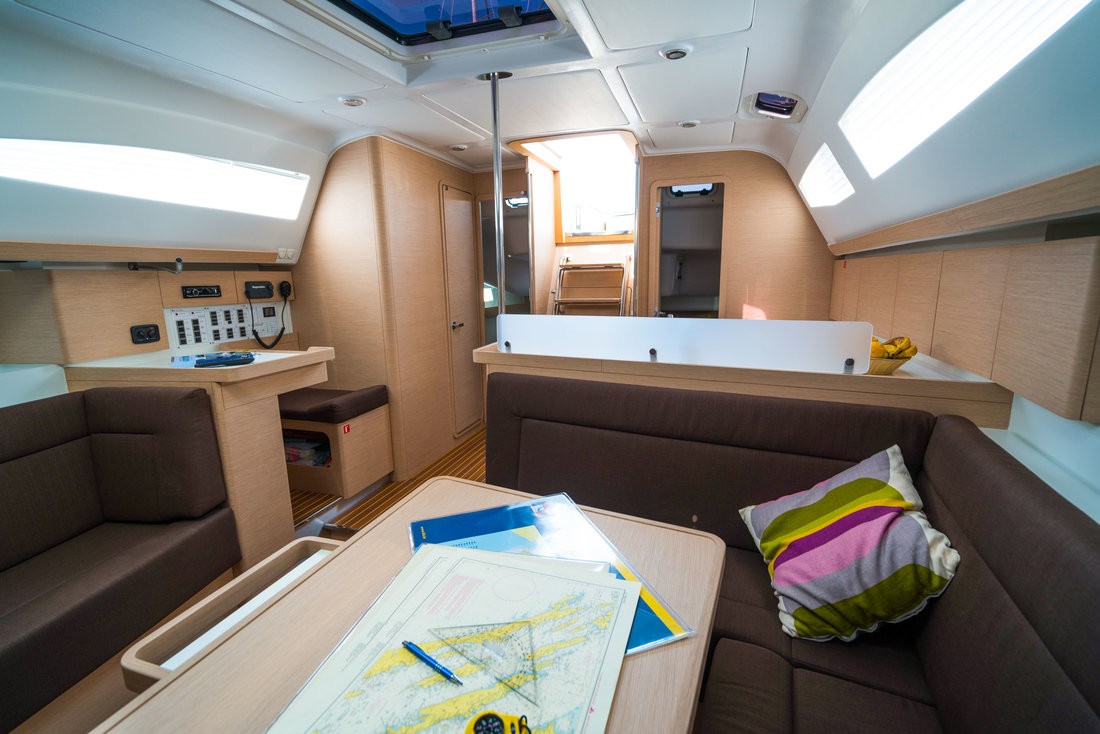 Elan Impression 45, Bine | Yacht Charter Croatia