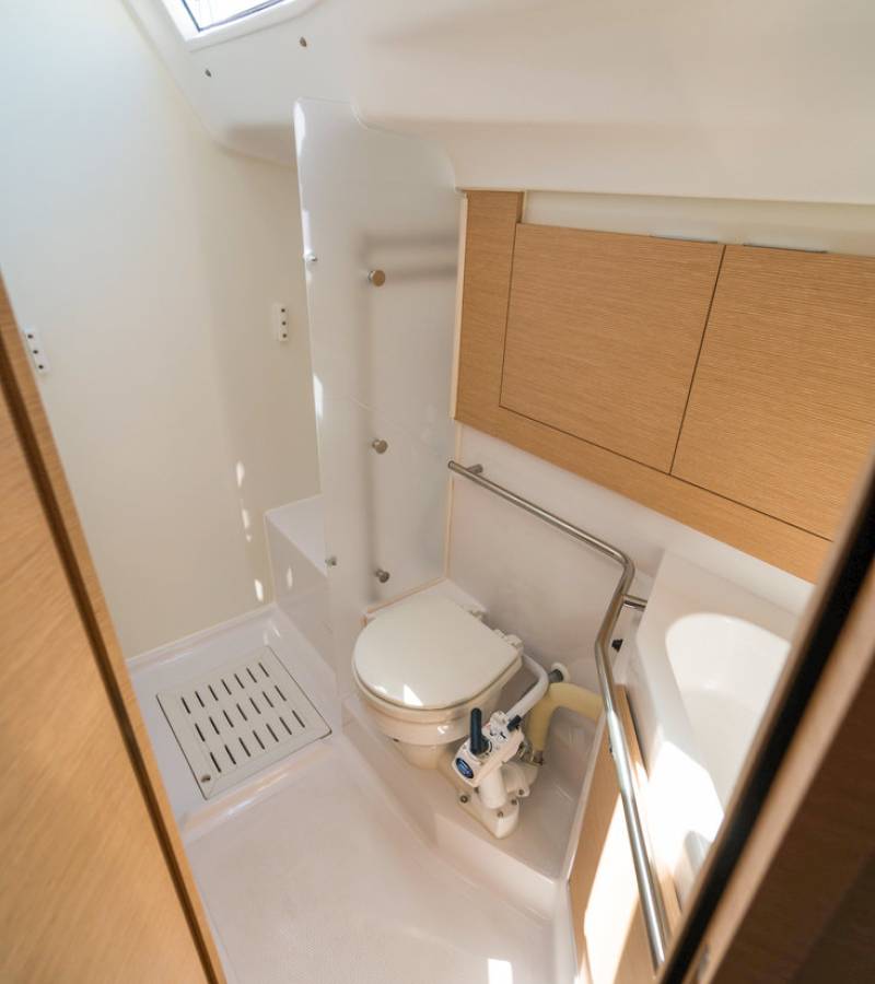 Elan Impression 45, Bine | Yacht Charter Croatia