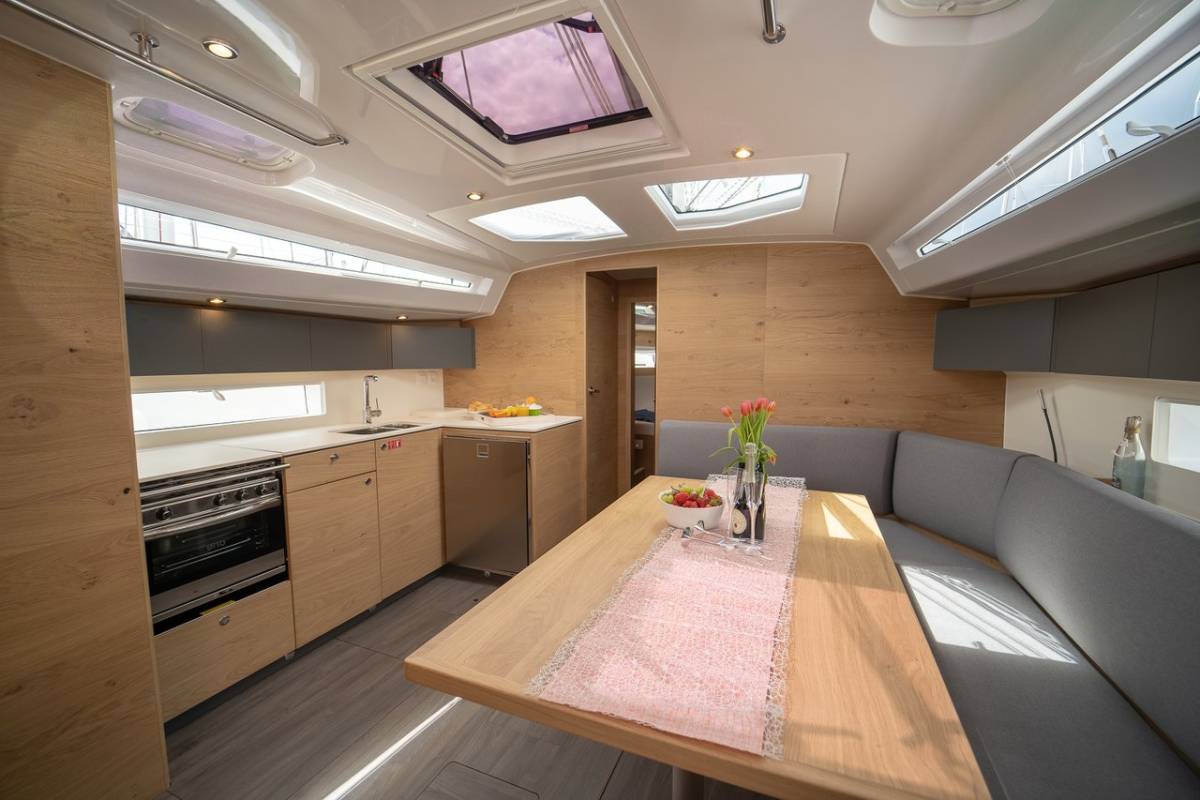 Elan Impression 45, Giovannina | Yacht Charter Croatia