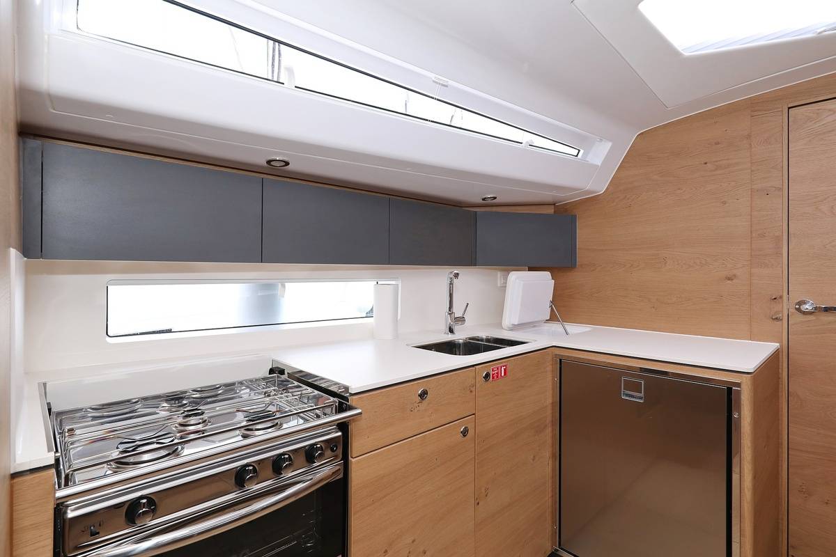 Elan Impression 45, Starlight | Yacht Charter Croatia
