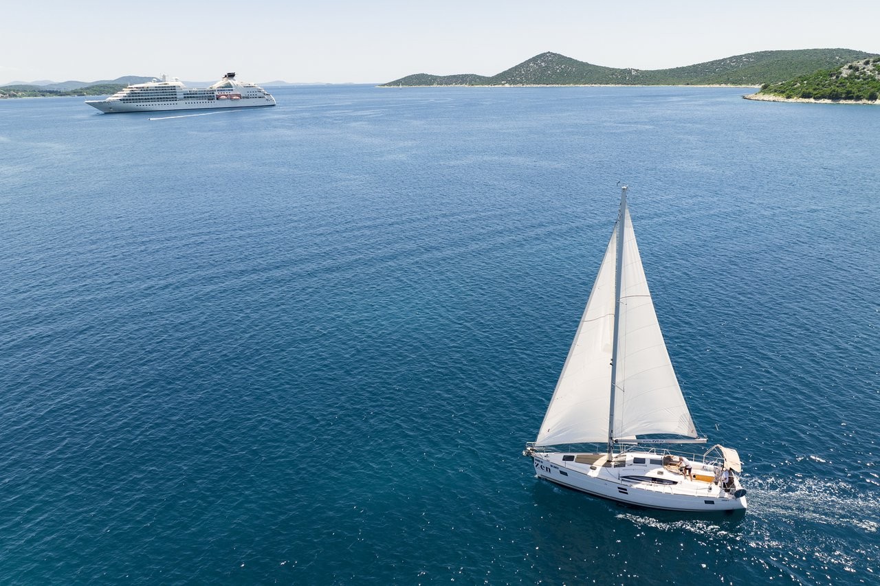 Elan Impression 45, No Limits | Yacht Charter Croatia