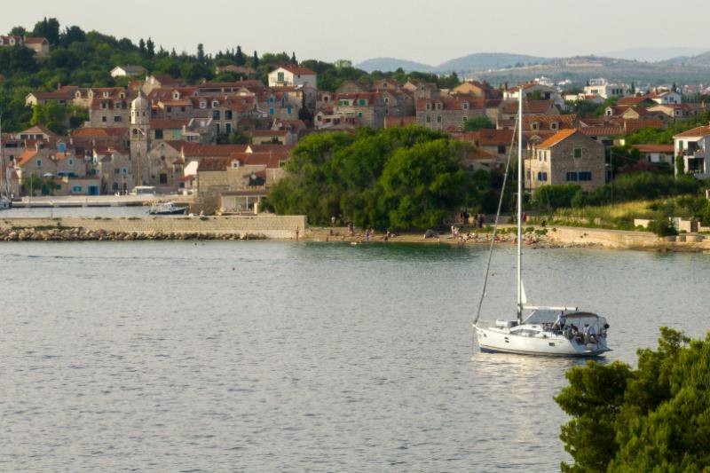Elan Impression 45, No Limits | Yacht Charter Croatia