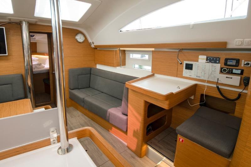 Elan Impression 45, No Limits | Yacht Charter Croatia