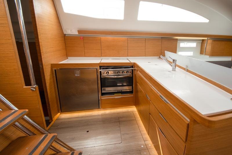 Elan Impression 45, No Limits | Yacht Charter Croatia