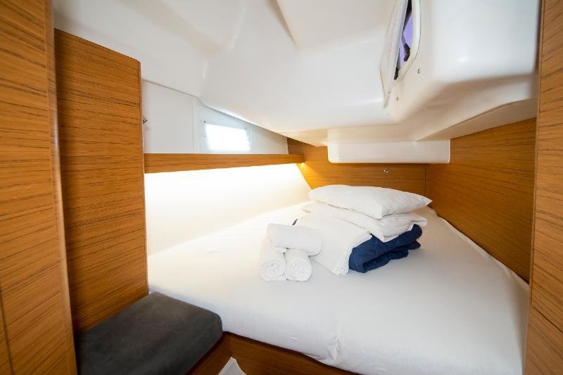 Elan Impression 45, No Limits | Yacht Charter Croatia