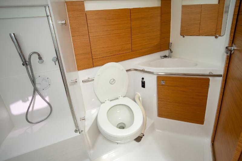 Elan Impression 45, No Limits | Yacht Charter Croatia