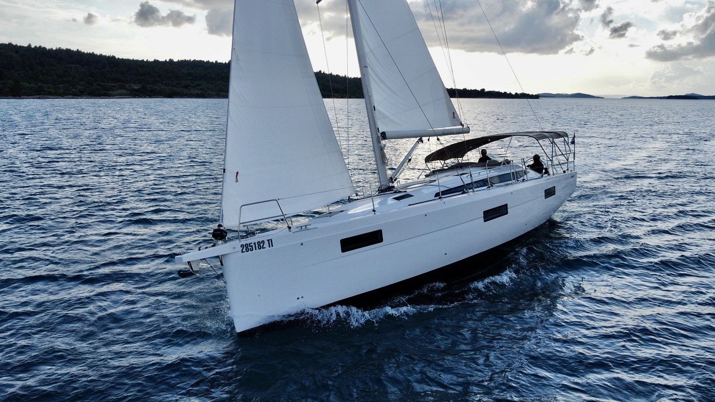 Elan Impression 45, Aurora | Yacht Charter Croatia