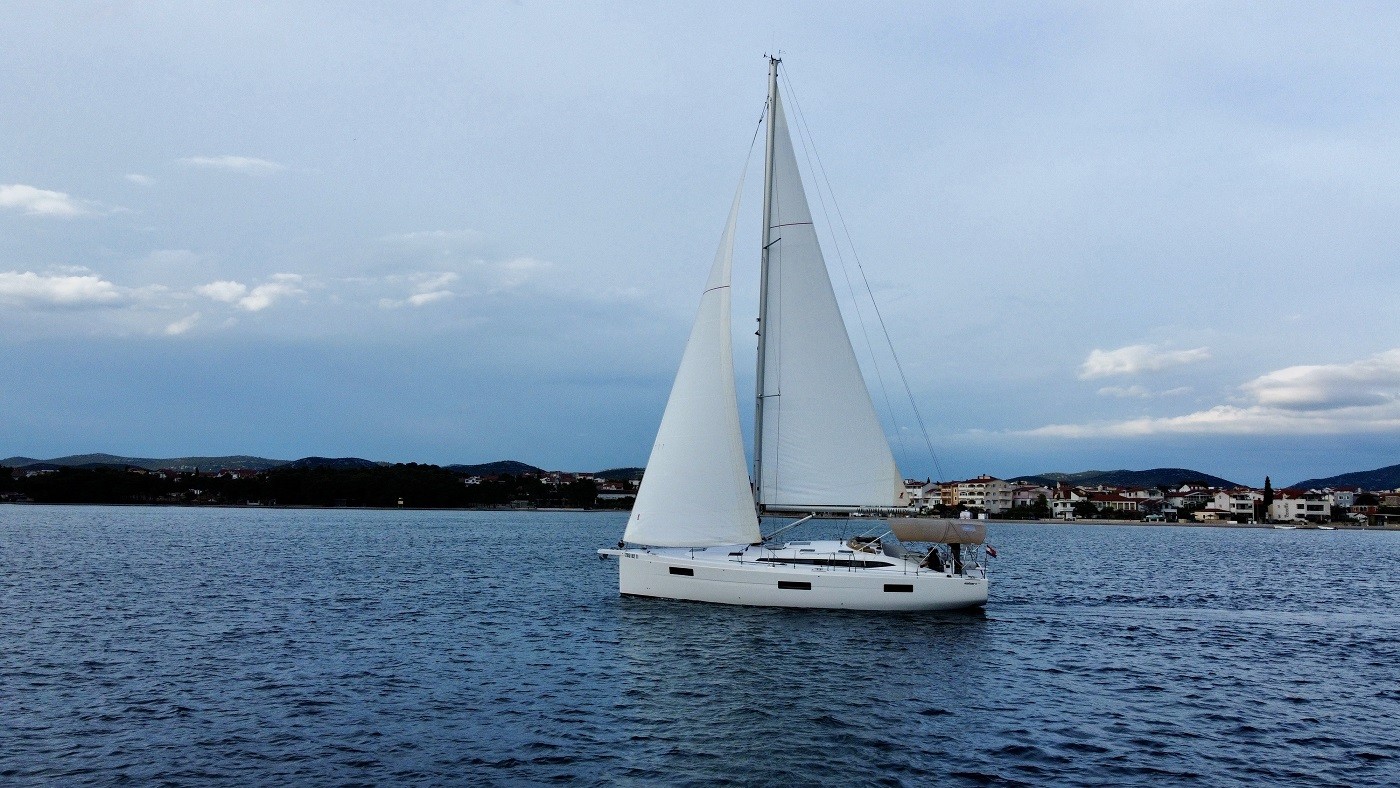 Elan Impression 45, Aurora | Yacht Charter Croatia