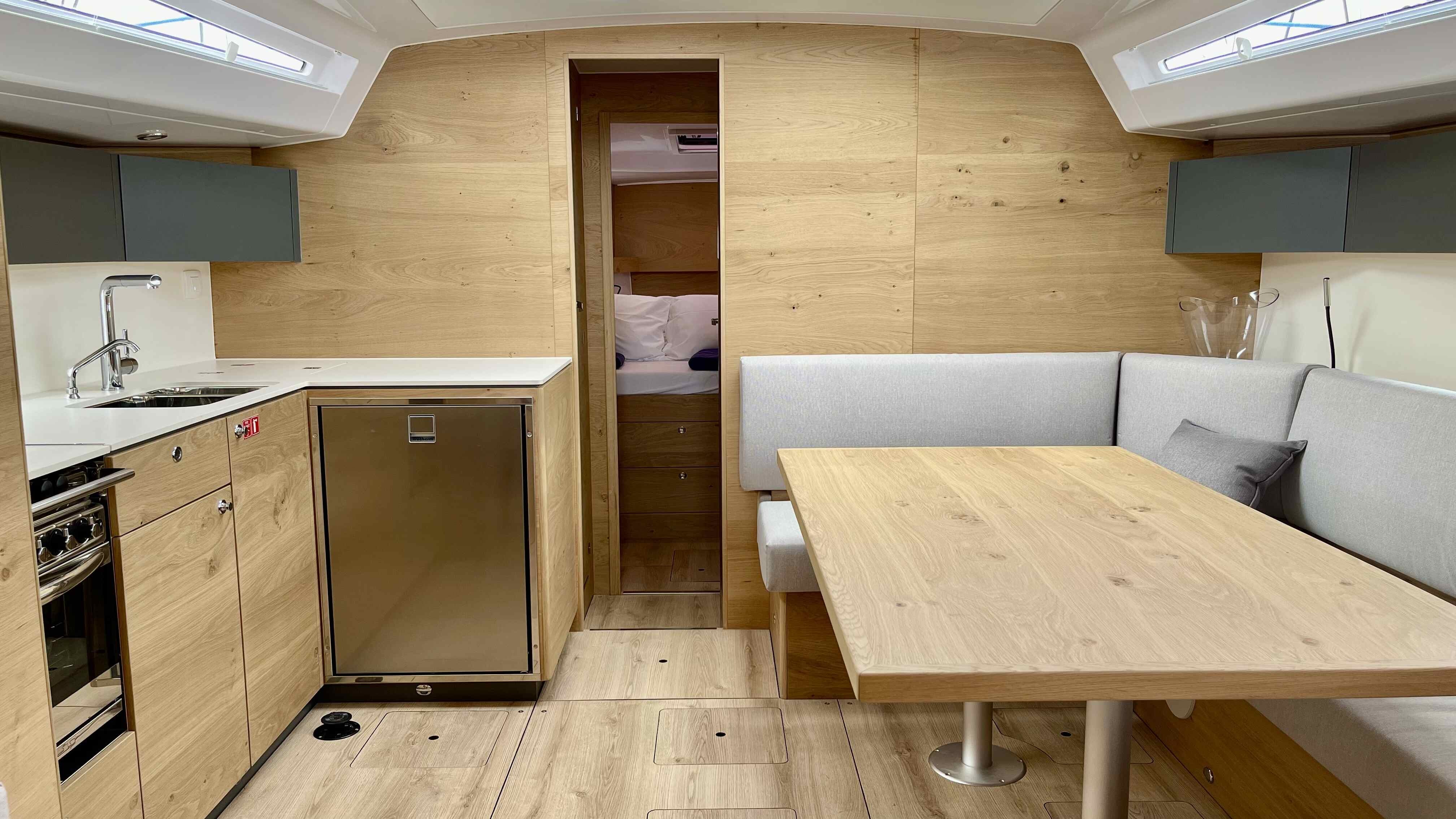 Elan Impression 45, Aurora | Yacht Charter Croatia