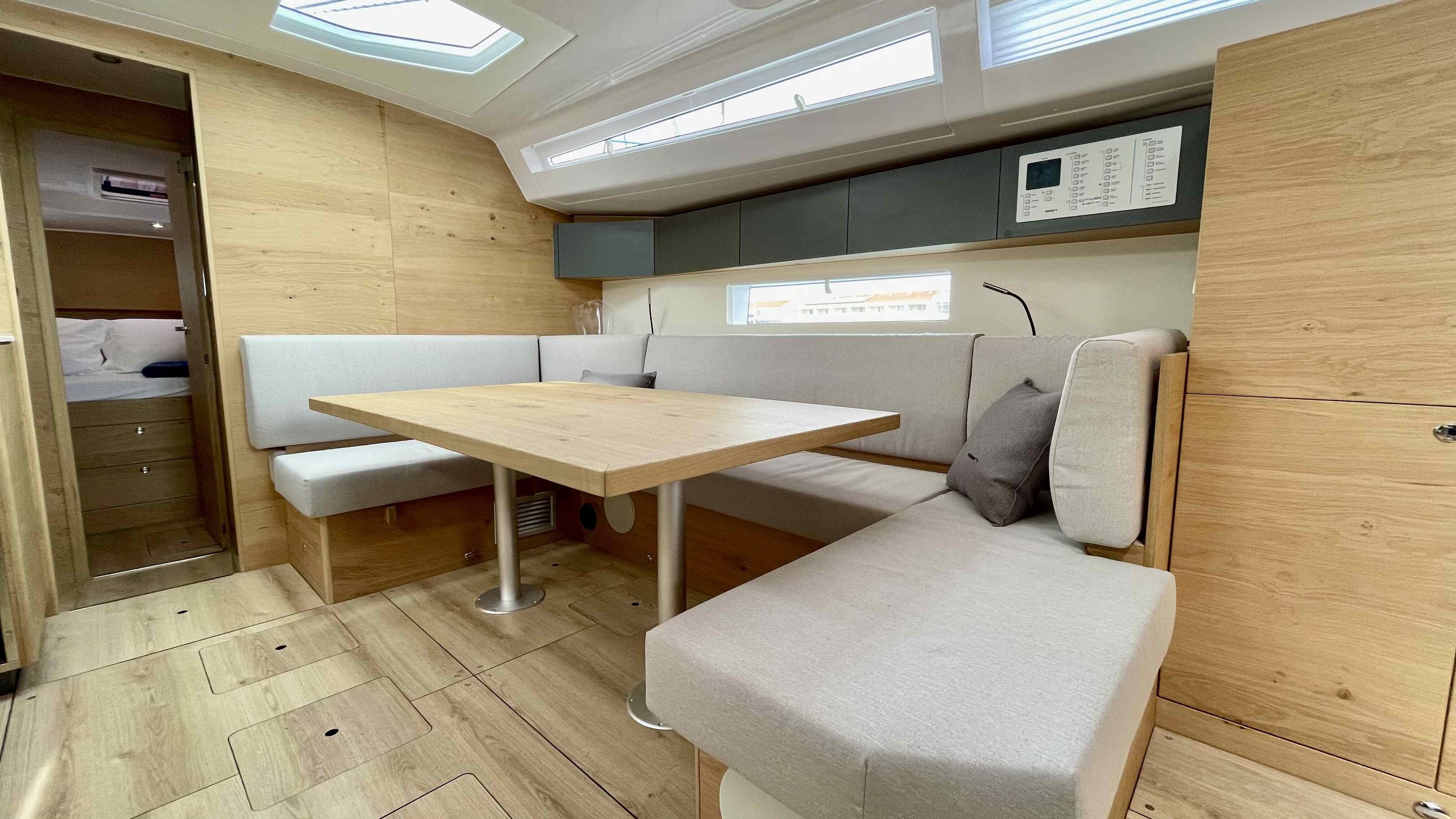Elan Impression 45, Aurora | Yacht Charter Croatia