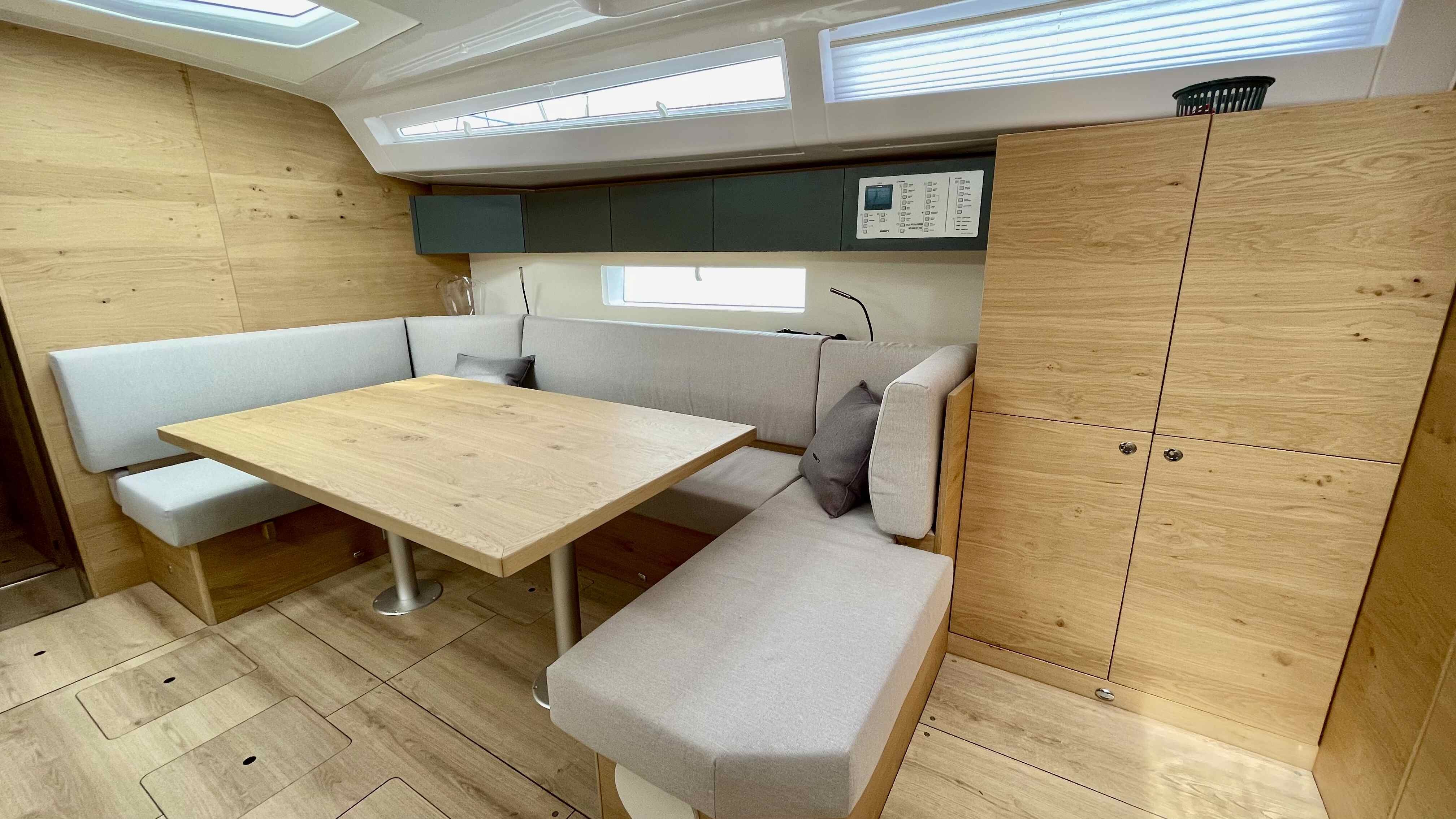 Elan Impression 45, Aurora | Yacht Charter Croatia